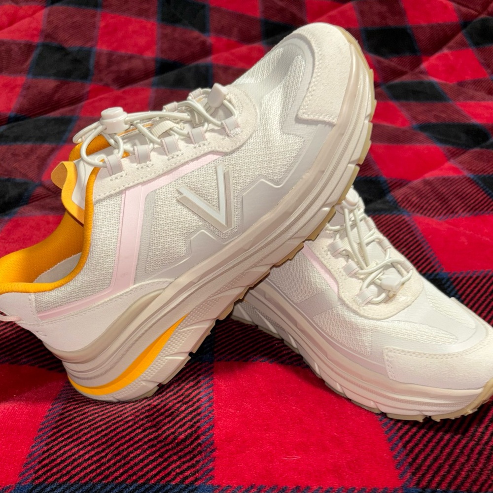 Vionic Sierra Max Walking Shoe Sneaker Leather New